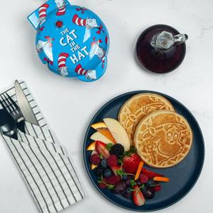 Uncanny Brands Bluey Mini Waffle Maker – Fun Character Waffles – Easy to Use and Clean(Dr. Seuss)