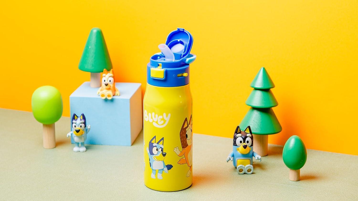 imageZak Designs Bluey DoubleWall Vacuum Insulated Stainless Steel Kids Mesa Water Bottle with FlipUp Straw Spout and Locking Spout Cover Durable Cup for Sports or School 135 oz 188 SS