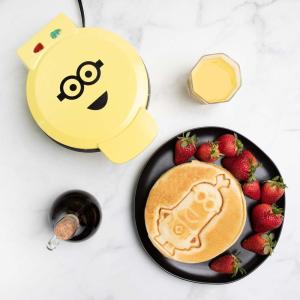 Uncanny Brands Bluey Waffle Maker – Non-Stick Round Waffle Iron – Easy to Use and Clean(Minions V1)