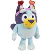 Bluey Figure 2-Pack Smoochy Kiss Bingo. 2 Episode-Themed Figures with Moving Arms & Love Letter Accessory, 2.5-3″ (6-7.6 cm) Poseable Toys for Kids. Recreate Moments from The Show.