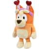 Bluey Figure 2-Pack Smoochy Kiss Bingo. 2 Episode-Themed Figures with Moving Arms & Love Letter Accessory, 2.5-3″ (6-7.6 cm) Poseable Toys for Kids. Recreate Moments from The Show.