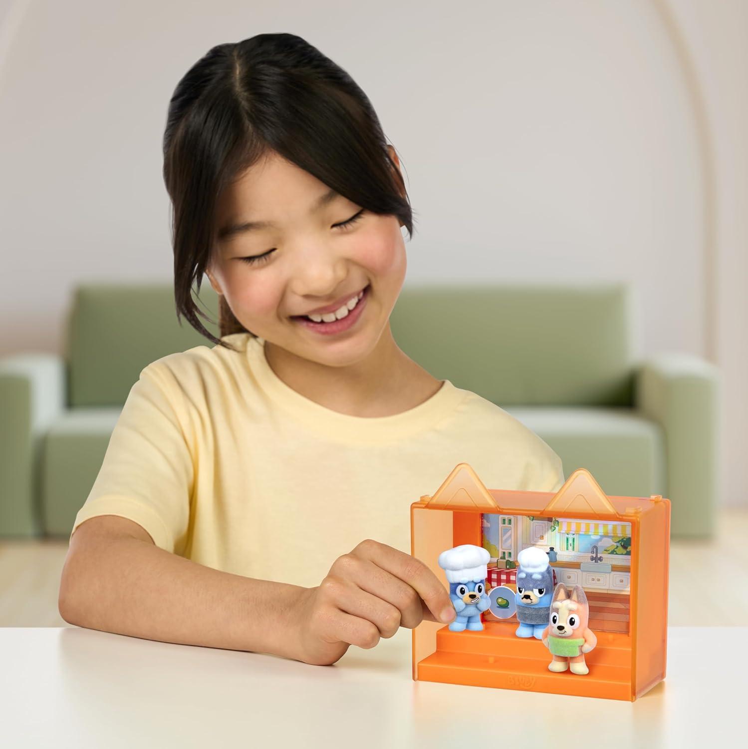 image:imageBluey Fuzzies Episode Pack Pavlova with 3 Specially Flocked Collectible MiniFigures Incl 1 Exclusive Display Case Trading Card and Collectors Guide 80 to Collect in Series 1Pavlova